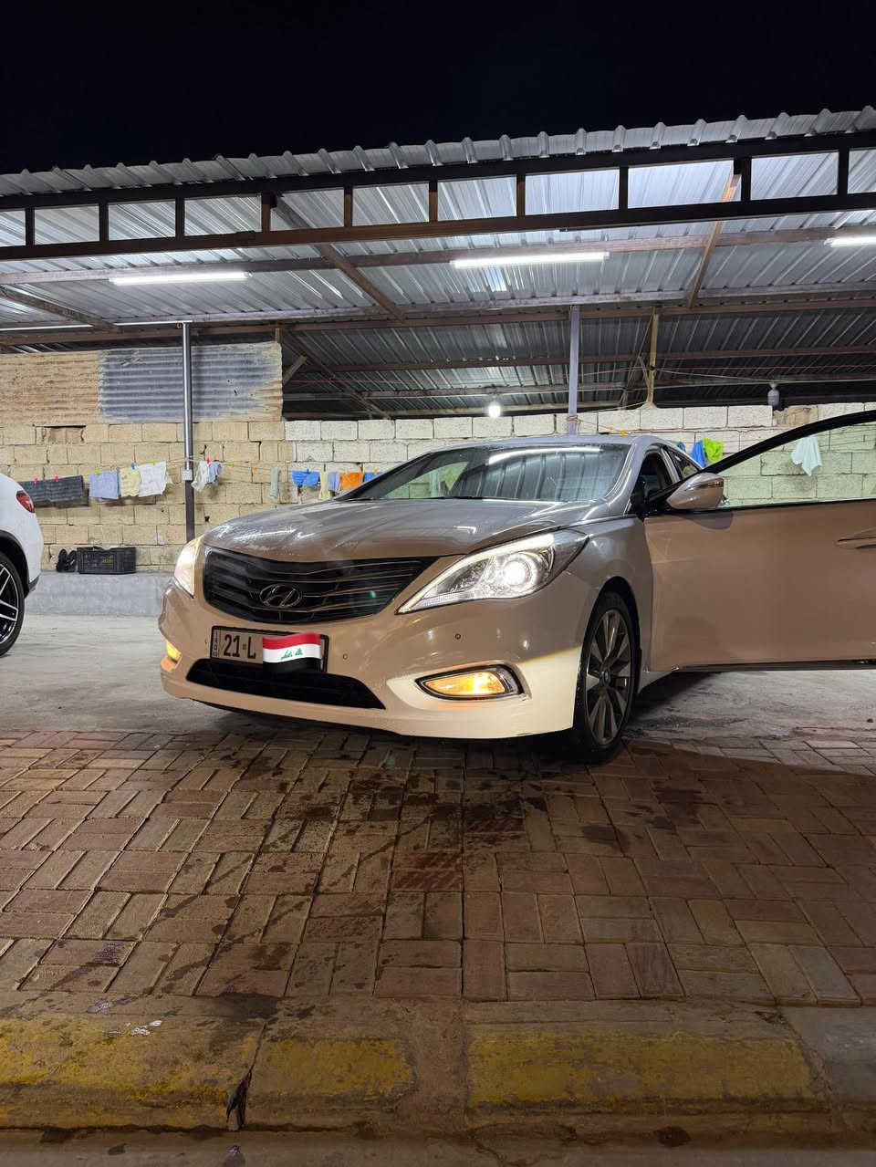 سلام عليكم
هونداي ازيرا 
موديل 2015
فول مواصفات عدا فتحة او بصمه 
6سلندر  3000 مرغوب 
كشن جلد 
تحكم استيرن 
لد نهاري 
مري قلاب كهرباء + اناره 
اشاير مري 
تبريد لمس 
تبريد قطعتين 
تدفئه مقعد امامي
داخل بيجي  وصاج
بردات بيبان + خلفي بلاد
حساسات امامي خلفي 
ويل جبير 
صدر امامي خلفي جديد 
تخم تايرات جديد 
شرط تحويل 
سياره مكفوله بيهه كرت برأس جاملغ فقط  
سعر135 وبيهه مجال بسيط
الرقم ***********
