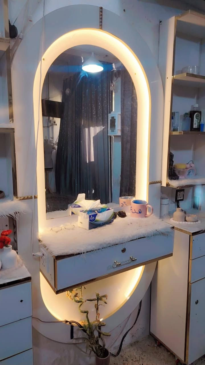 اغراض صالون  للبيع /مكاني النجف
***********
