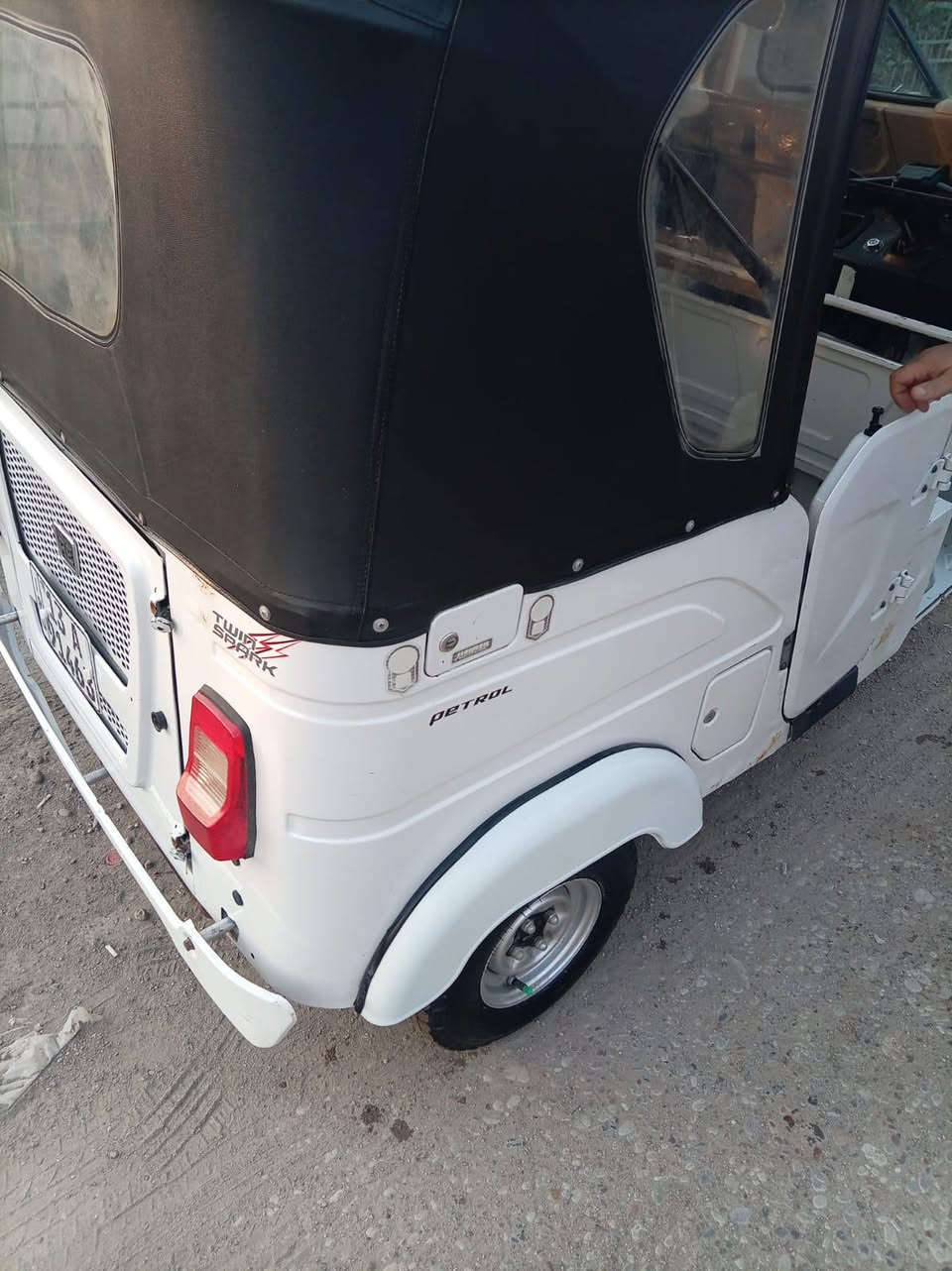 السلام عليكم تكتك للبيع 2021شهر 11كفاله عامه رقم وسنويه للإستفسار على هاذ الرقم ***********
