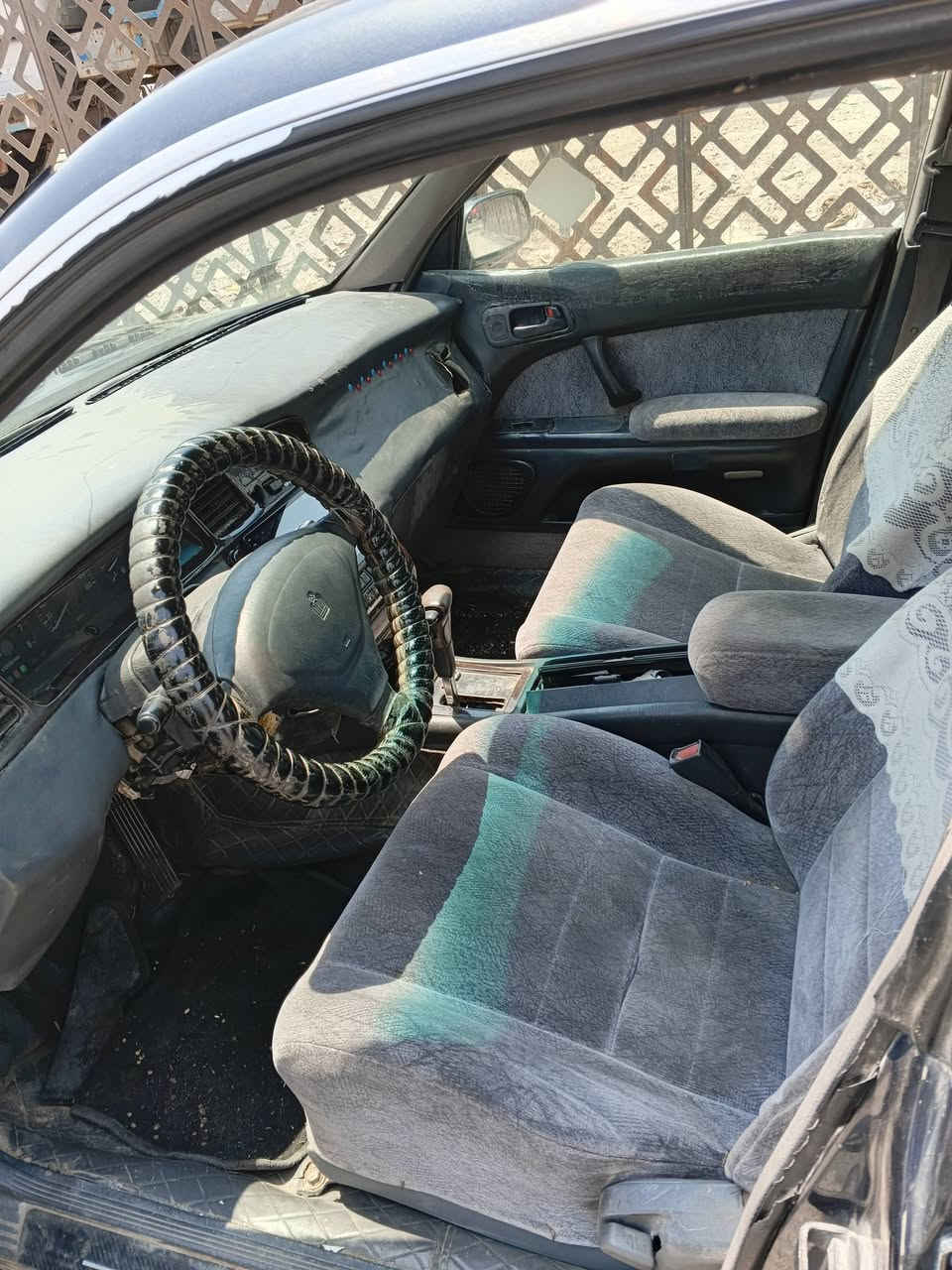 سلام عليكم للبيع بطه منفصل مصبوغه عام جماليه بيها طخه خفيفا جاملغ الوره سياره جاهزه كير مكينه شرط تبريد ثلج موديل 94 كابون بانزين طخم تاير نضيف سياره مال بيت سعر 48 ***********
