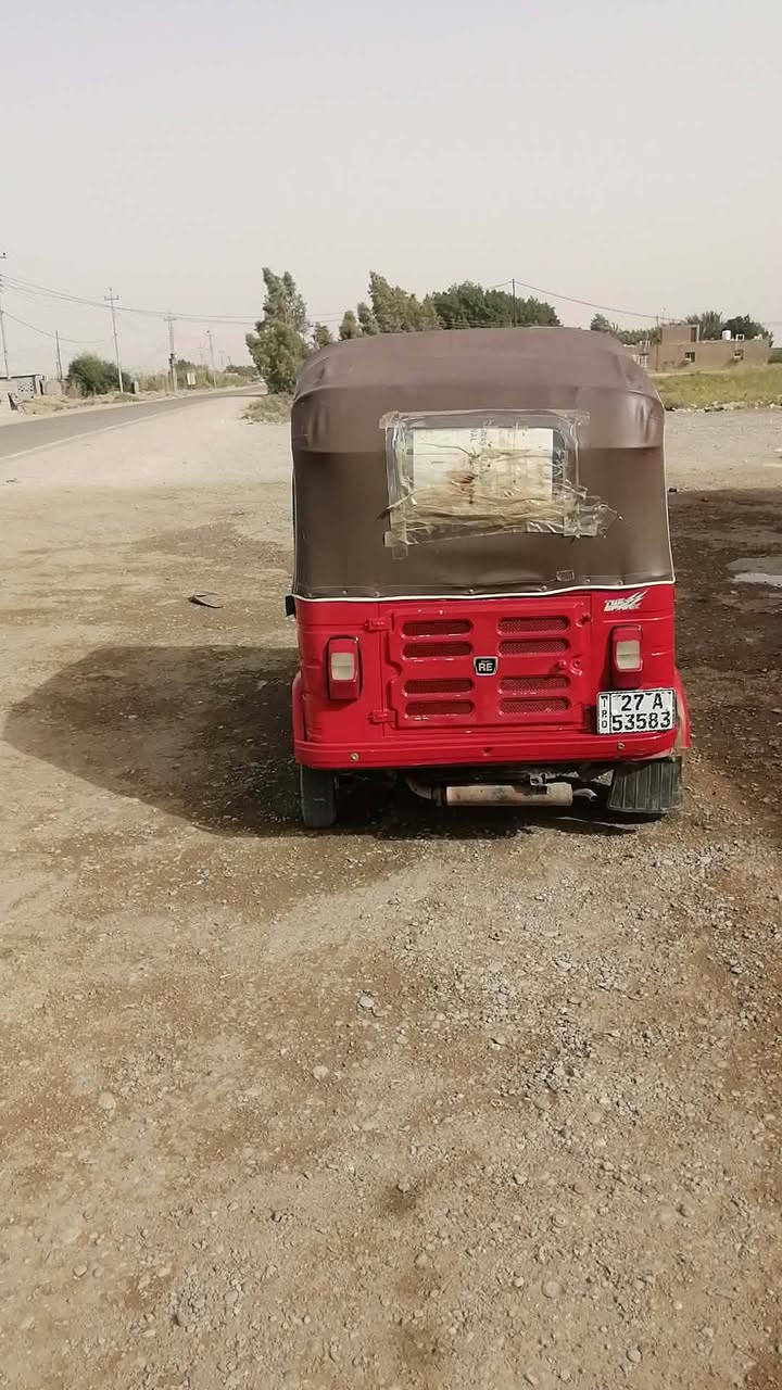 سلا عليكم تكتك للبيع  نظيفه  مصبوغه سعر اربعه وستميه  وبيهه مجال  مديل ١٨ دراجه نظيفه كلش ***********
