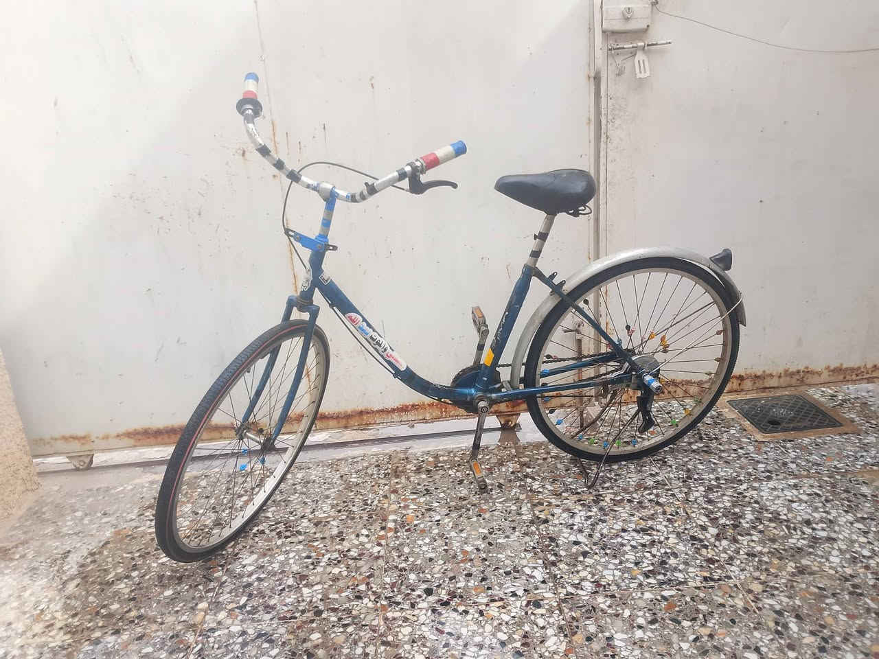 بايسكل حجم 26
اللون الأزرق 
الموقع ديالى ناحيه جديدة الشط 
السعر خاص


**إذا كنت صاحب هذا الإعلان وتريد حذفه لأي سبب، رجاءا أرسل رسالة إلى الدعم الفني**