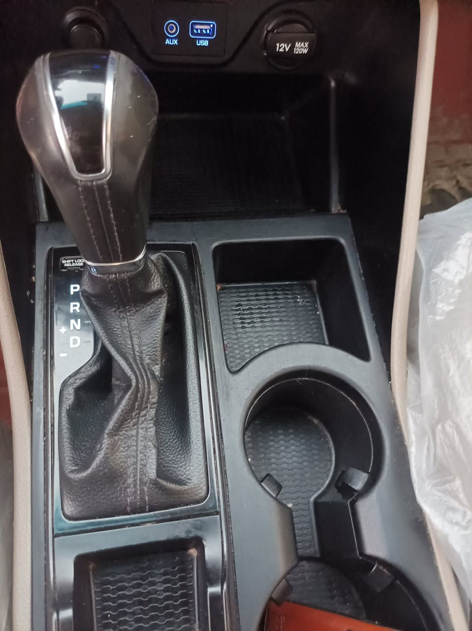 للبيع 
توسان 2019شركة الكاصد
لايت 5 عدسات
بك لايت لد
هاند بريك رجل
الكشنات جلد مطعم 
قطعتين تبريد 
الضرر فقط الباب خلف السايق معدل 
لايت زاوية استدارة 
رقم بغداد ن
*********** المكان ديالى
