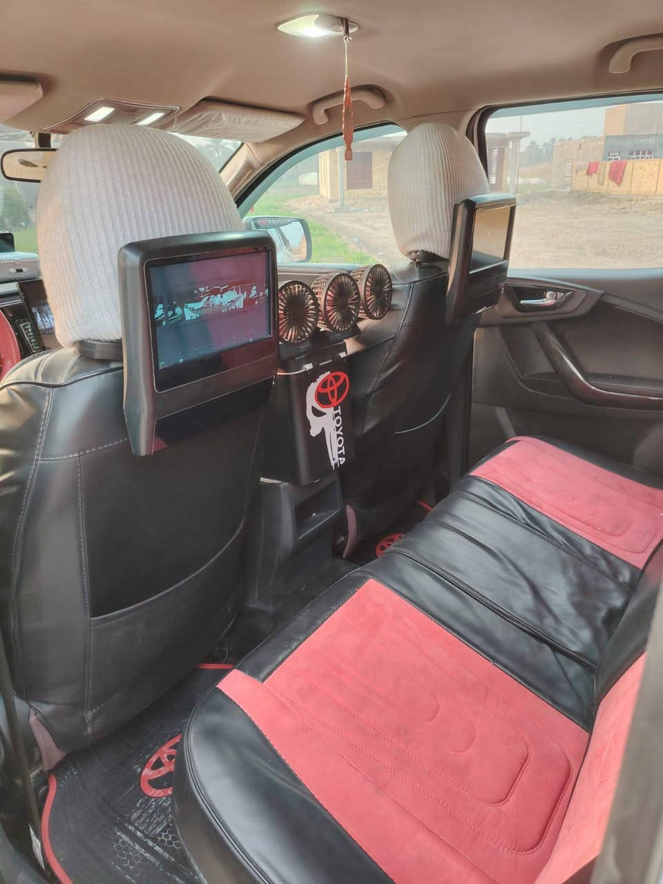 بيكب زت اكس تليلورد صيني. كير ومحرك مسيوبيشي. موديل ٢٣ ماشيه ٣٤ الف كفاله عامه. السياره مطلوبه استقطاع إلكتروني. رقم بابل. لايت زنون. كشاف زنون. شاشات خلفيه. كماليات كامله. *********** ابو حسين حلة, بابل
