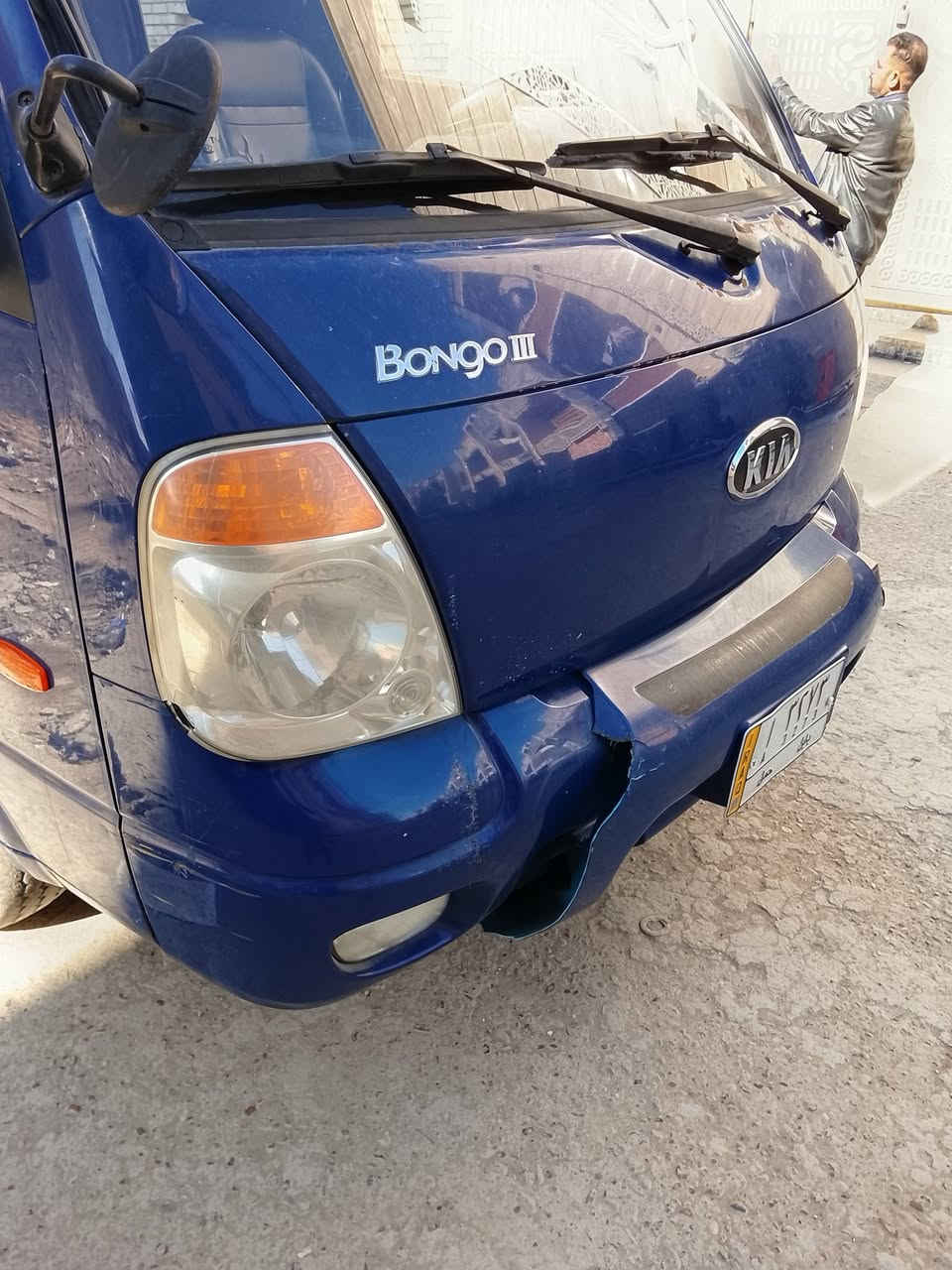 سلام عليكم كية عموشةموديل 2006 سيارة جاهزة مكينة جديد كير جديد اكسن جديد مكفولة  سيارة مال جناي تخم تاير كهربائيات كلهة شغالة سنوية 2026 رقم بابل صدر جديد الرقم *********** مكان بغداد الدورة
