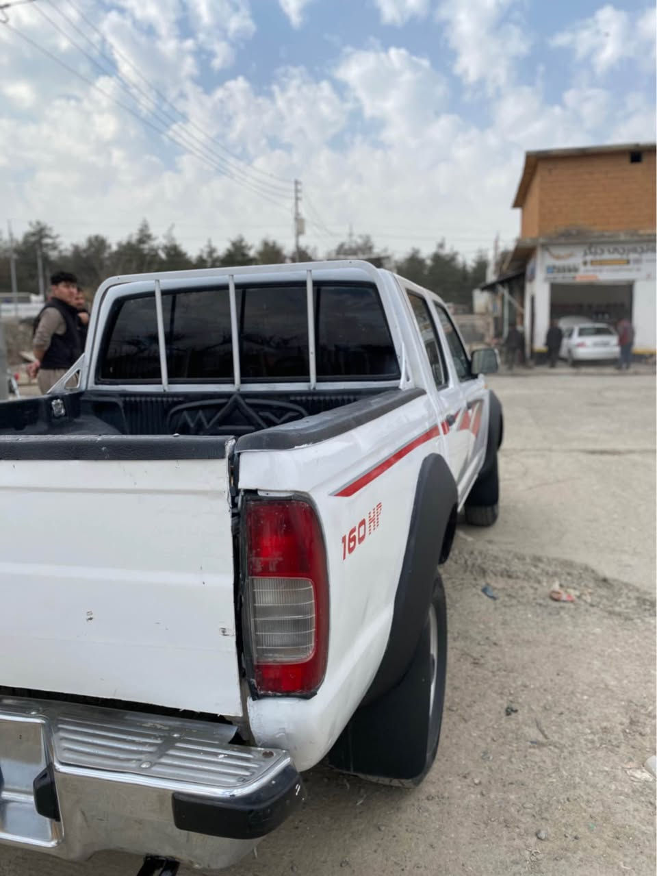 نیسان پیکاب ٢٠٠٦ دەبل ئەکسل سەیارەکە زۆر خاوێنە گێڕ مەکینە تەقەو رەقە دەحم و لیدراو بەشەرت هەزە و پاکانەی لەگەل دایە نامە مەنێرە ژمارە تەلە فۆنم داناوە 

0750 314 6454

0772 104 4818 بشدار, السليمانية
