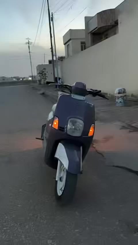 بوليس البيع دراجه فول مامفتوحه  كابرته كفراته ال بلاد بيض نقص البيه بس ال سلف  العنوان الحله ***********
