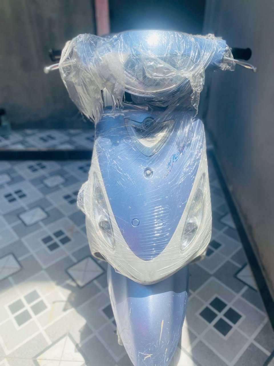 السلام عليكم دراجة ماكس منغولي للبيع الدراجة ماصارلها شهر من نازلة من الحاوية لون بحري ختم واحد وي المكينة متواجد فيس ومتواجد واتساب ‏‪***********‬‏ الدراجة كفالة عامة مكان الدراجة ديوانية.
