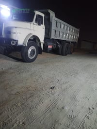 مان للبيع موديل 1982....رقم واسط مشروع وطني... مجموعة نص جي اف.. كير.....