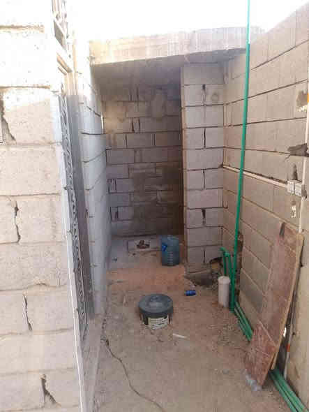 #اسعد_الله_اوقاتكم_بكل_خير⁉️👋

دار سكن هيكل للبيع 

#المساحة 100متر مربع 

#جنس_العقار :: طابو زراعي وكالة ونصخ من الطابو ومكاتبة 

#العنوان :: البصرة أبو الخصيب منطقة أم النعاج مقابيل حي بغداد
 
#يحتوي :: البيت على غرفة منام 
وديوان 
وصالة ومطبخ 
وصحيات داخلي وخارجي 

جميع الخدمات متوفره ماء كهرباء مدارس نت كلشي قريب على 

#السعر ((35مليون وبي مجال))

#اللاستفسار إلا تصال على الهاتف ☎️📞 

☎️((***********))☎️
       محمد
