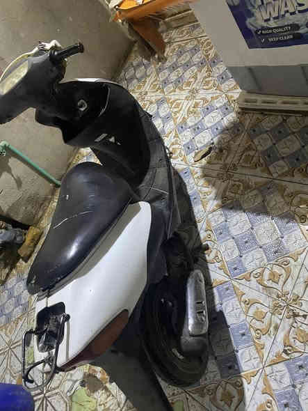 ‏سلام عليكم ذبانة للبيع ‏مكينتها كلش حلوة ￼ كلها شغالة ￼ ‏سعرها 250￼￼ وبي مجال  ***********￼
