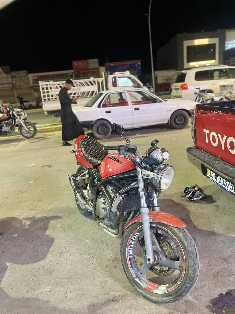 السلام عليكم بانده للبيع شغاله مابيها شي عوزها بلكات بس السعر 800 خاص او اتصل ***********
