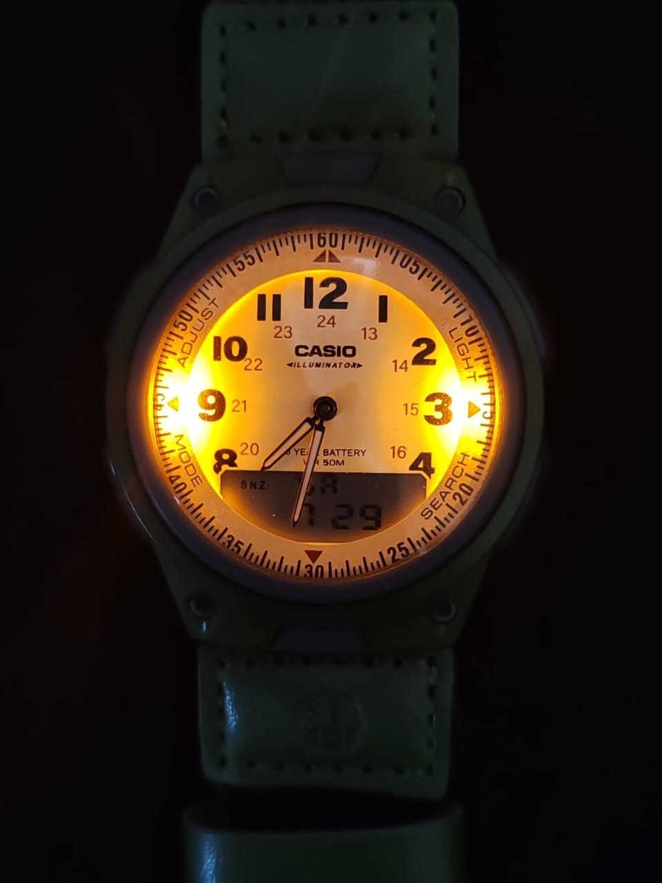 ساعة كاسيو عسكرية دبل تايم لايت و اضاءة فول نظافة السعر ٣٠


**إذا كنت صاحب هذا الإعلان وتريد حذفه لأي سبب، رجاءا أرسل رسالة إلى الدعم الفني**