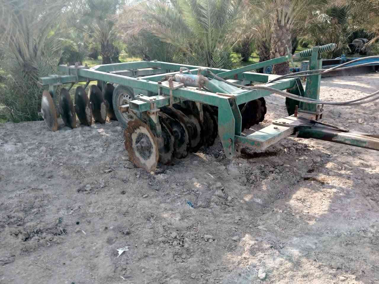 دسك للبيع نضيف جدا مكفول وفدان 12البير الصلي مشتغل 600دونم فقط ***********,,***********
