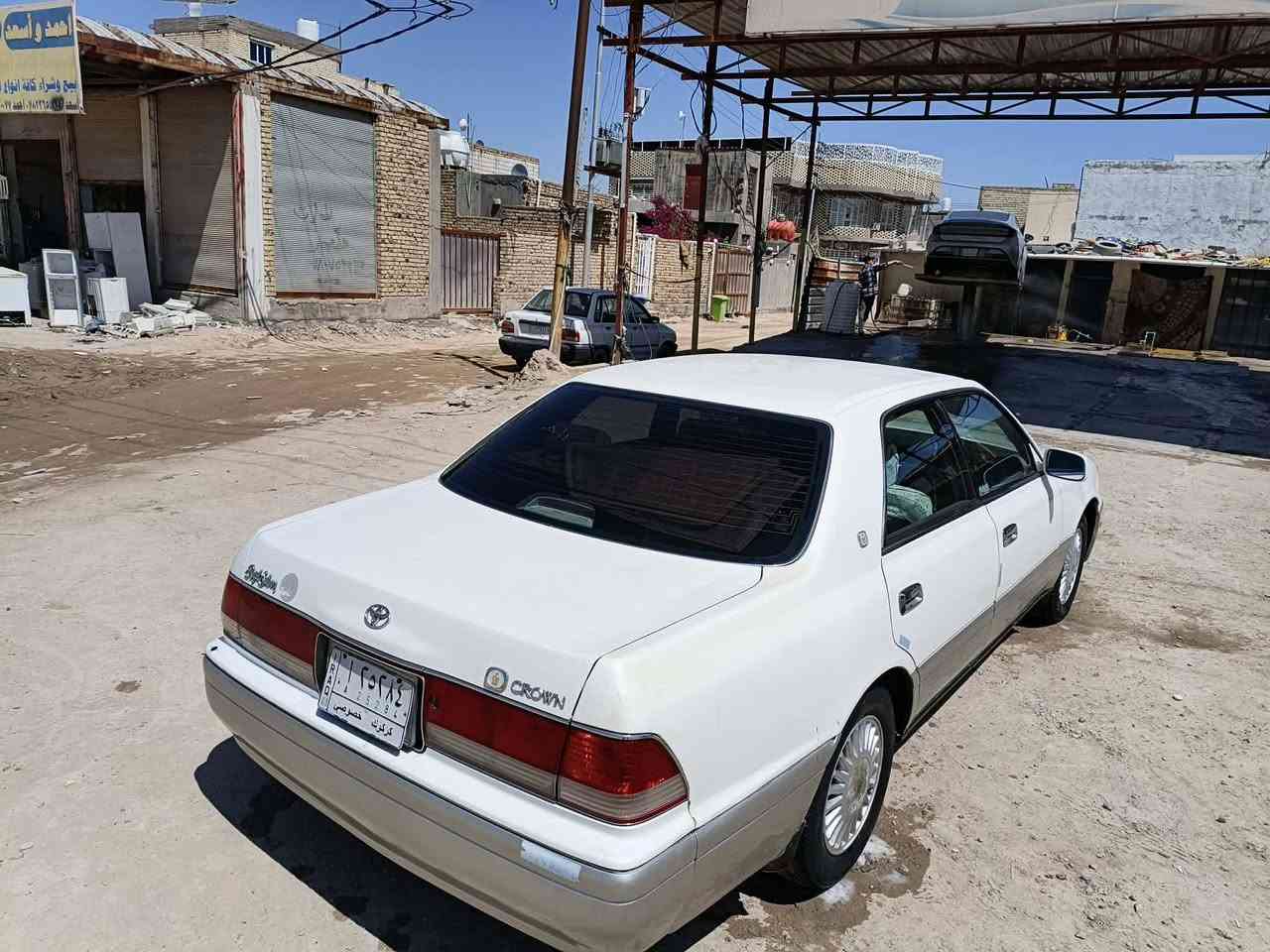 سلام عليكم سياره لبيع.  رقم كركوك راس الثور فلات مديل 97 السياره بهه طخه شويه بل وره يم سكن صفحت العبري السياره قرار 48 مفحوصه مرور وكمرك بقيه بس ع رقام السياره مكينه وكير جدد حداده 100/100 السياره الباقي كفاله عامه مراوس عادي السعر 100 وبيهه مجال المكان نجف كوفه&& ‏‪0788 242 8066‬‏
