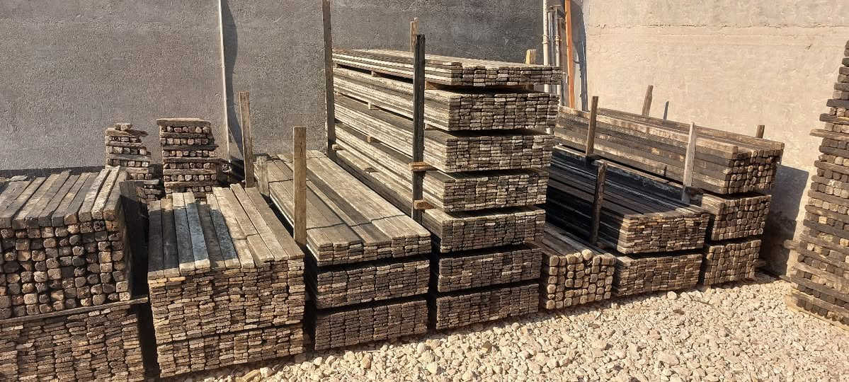 قالب خشب روسي تارس للبيع العدد 26 مكعب
مكاني حله حي العسكري ***********
