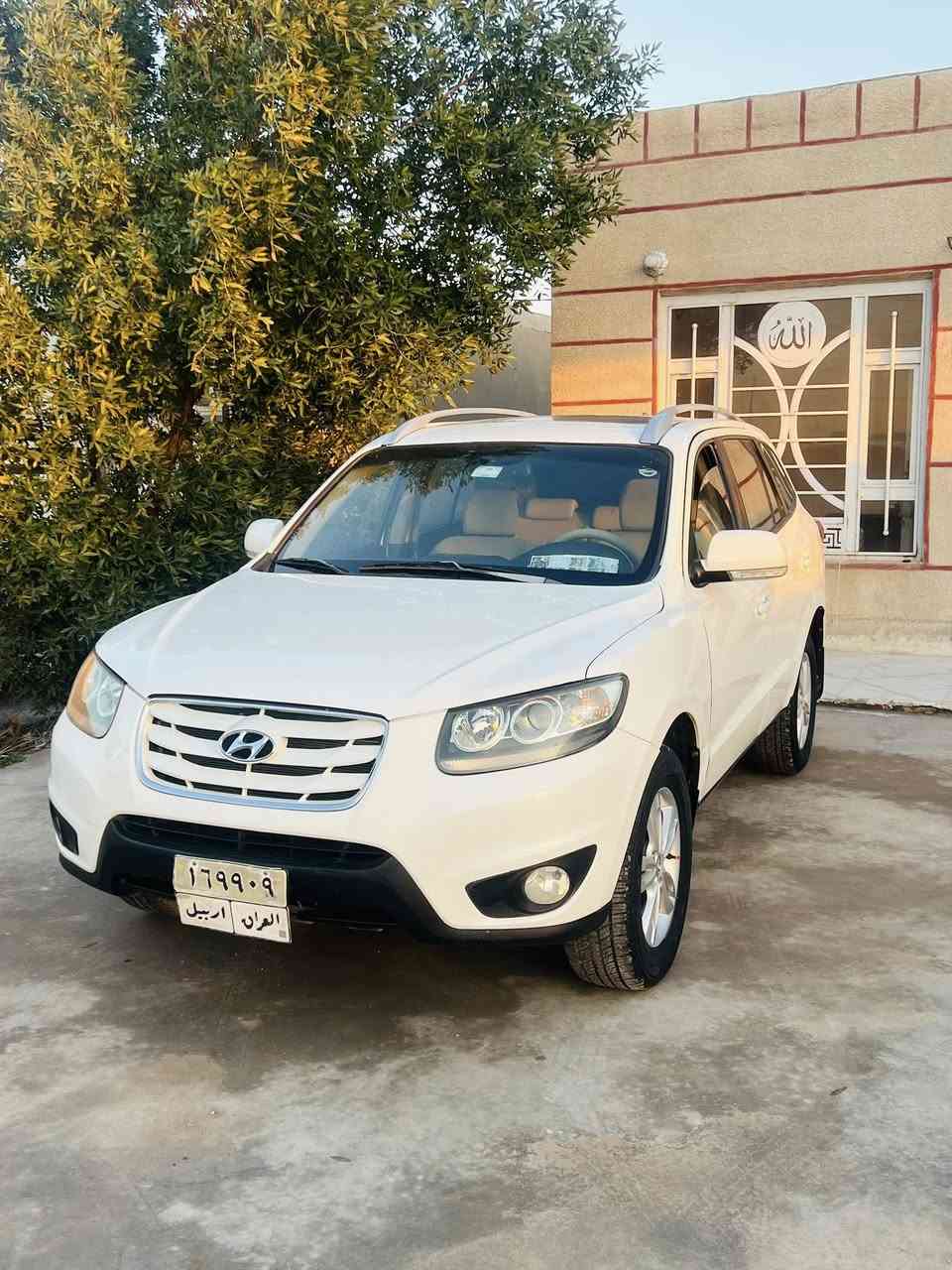 سلام عليكم
سنتافي 2010 خليجي محرك 2400 سبعه راكب 
السونار موجود بلمنشور 
مكانه واسط الزبيديه 
سعر 127
***********
***********
