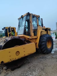 كاتربيلر • موديل ٢٠٠٠ • البصرة