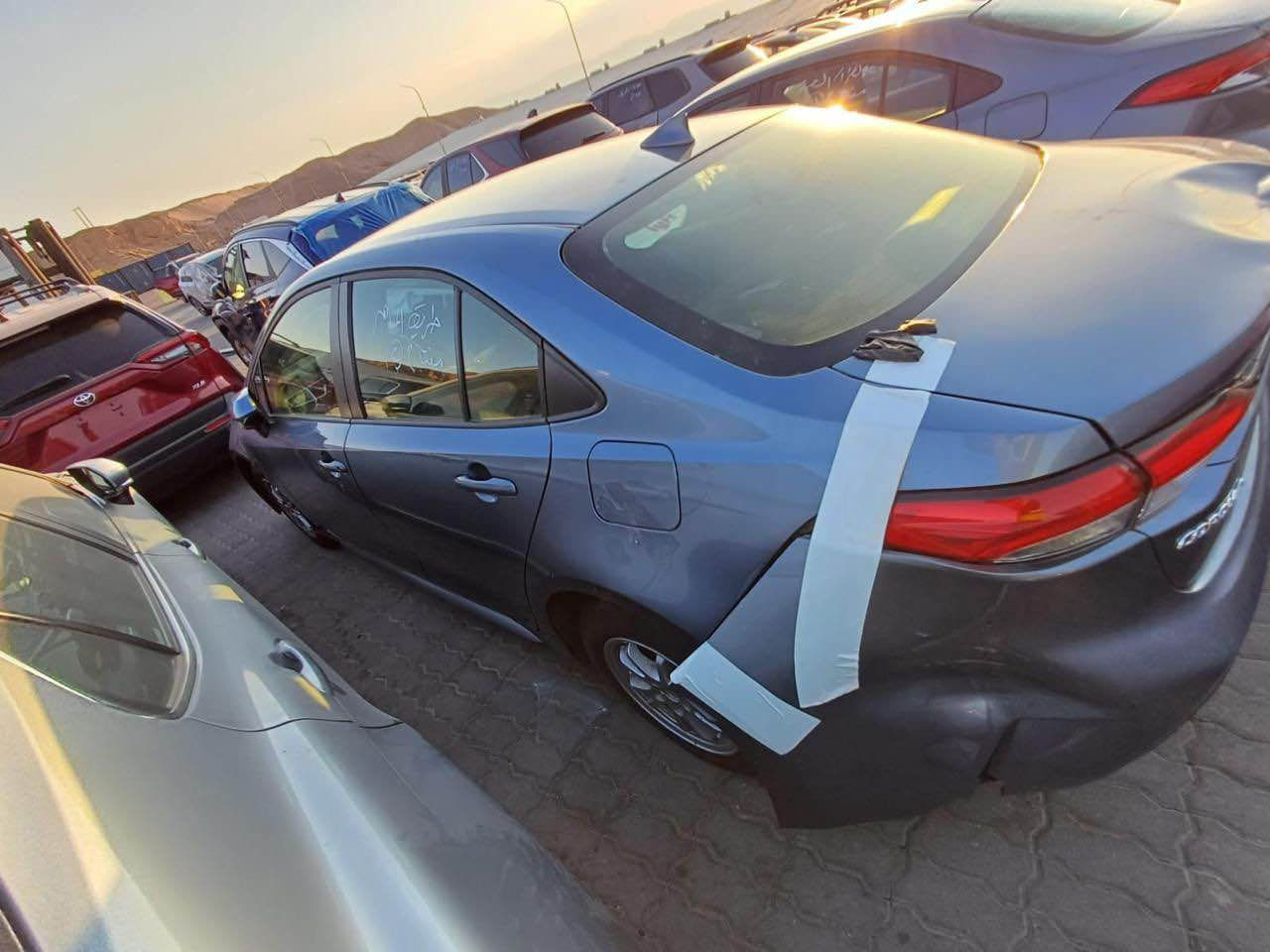 كورلا هايبرد موديل 2022
محرك 1800 المرغوب  
وارد أمريكي 🇺🇸 ياباني 
سياره عليها عنايه 
وتبديل دهن فقط Amsoil
امزويل 
تخم تاير جديد  
سيارة متصرف عليها دينار واحد 
حادثها بقبق الجنطة  بدون صبغ 
إرباك فقط برده بجم  كبس 
رقم بغداد باسمي مواصفات LE محسن 
مواصفات
 🔴بصمه 
⚪️بجم لد زنون SE بلادي 
🟠عداد ديجيتال يتحول مايل وكيلو متر  ماشية 90 الف
🔵تحديد مسار 
⚫️قيادة ذاتيه 
🟢رادار امامي
⚪️توقف ذاتي 
🟤سايد بريك بصمه auto hold 
🔵مخرجType_C_
🔴تحكم ستيرن جهتين   
🟤شاشة   Drive Mode    
🟡أريل + نفكيشن  كامره خلفية 🎥 
🟢حساس حماية الأطفال والركاب من انحصار الأصابع أو الرقبة
 
صور الحادث مرفقه مع صور 
***********
السعر مناسب اتصل وتدلل بغداد, العراق
