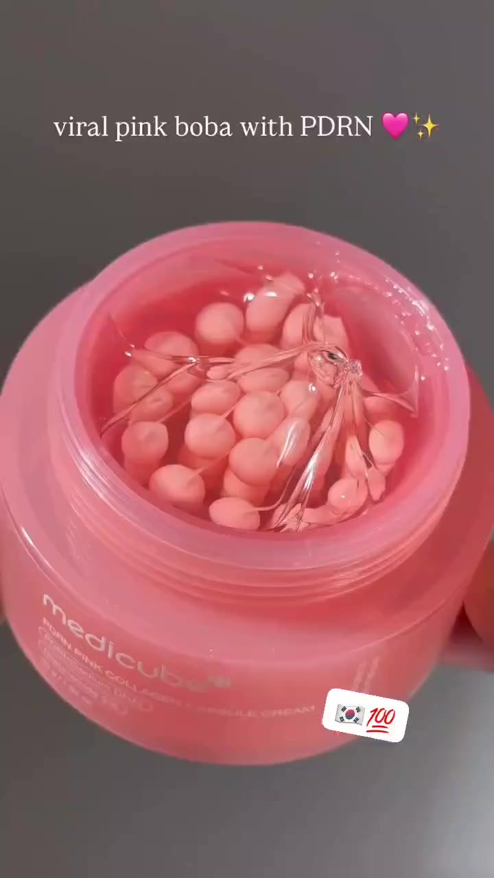 ✨كريم كبسولات الكولاجين الوردي من ميديكيوب الكوري الاصلي 🇰🇷💯مرطب مصمم لشد البشرة وتحسين مرونتها وإشراقتها. 
✅الفوائد الرئيسية:
✔️شد البشرة ومكافحة الشيخوخة يساعد الكريم على تحسين مظهر الخطوط الدقيقة والتجاعيد ويعزز إنتاج الكولاجين الطبيعي لشد البشرة.
✔️ترطيب عميق وإشراقة يوفر ترطيبًا عميقًا ويساعد في توحيد لون البشرة غير المتكافئ، مما يمنحها مظهرًا صحيًا ومشرقًا.
✔️يعمل على تفتيح البشرة ويعالج التصبغات 
#الاصلي المنشأ كوريا 🇰🇷💯

سعر الدرزن ٧٢ الف 
للحجز والاستفسار مراسله 
✔️ يوجد لدينا توصيل لجميع محافظات ✔️


**إذا كنت صاحب هذا الإعلان وتريد حذفه لأي سبب، رجاءا أرسل رسالة إلى الدعم الفني**