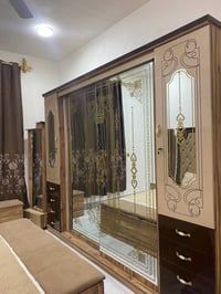 غرفه اخشاب تركي درجه أولئ بعده جديد مستخدمه ٨ أشهر سعرها مليون ٦٠٠الف ...