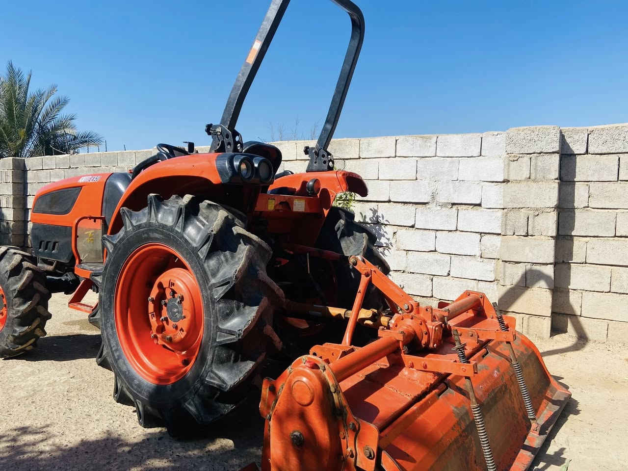 السلام عليكم
مكينه كويتي للبيع مرقمه وسنويه مكفوله كفاله عامه من كير من محرك كفالة عامه وراهه رفاسه وفيدان وديچر والصندوك والقبعه ماشيه 2700
الرقم ***********
اتصل وبيك خير ودلل
