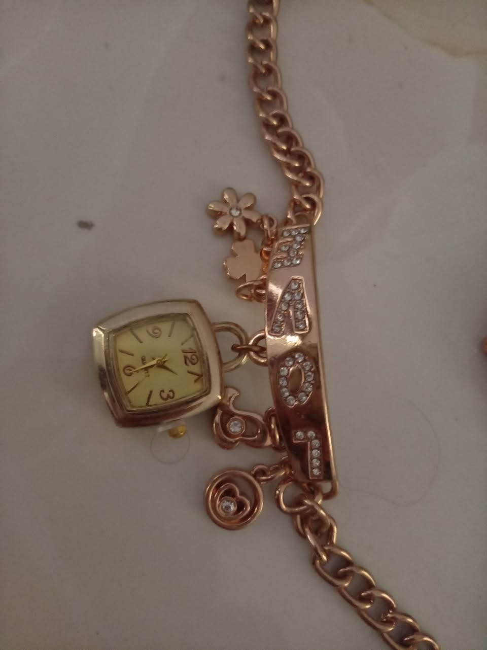 اربع قطع ساعات 25مع توصيل نسائي


**إذا كنت صاحب هذا الإعلان وتريد حذفه لأي سبب، رجاءا أرسل رسالة إلى الدعم الفني**