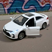 🚗 سيارة كورولا مجسّمة بتفاصيل تخليك تحسها حقيقية  ✨ هيكل معدني متين مع...
