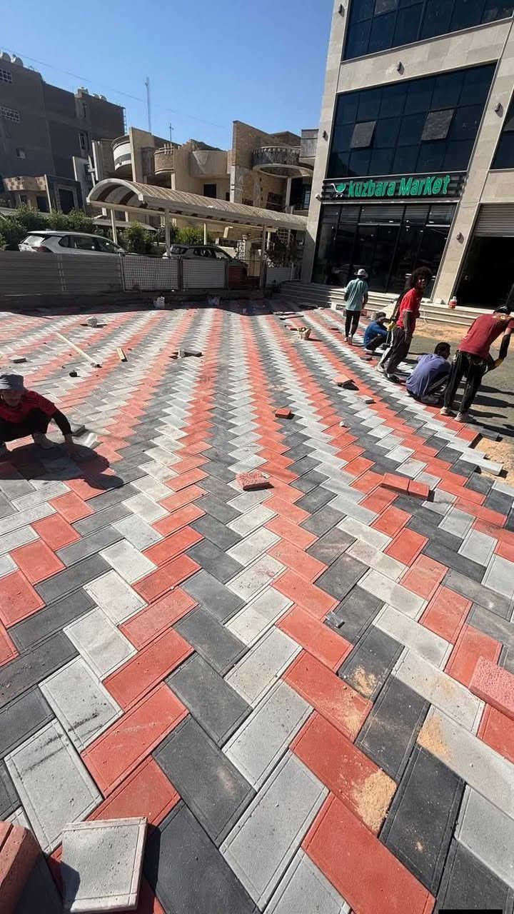 السلام عليكم 
كادر مقرنص متكون من 8خلف 
شرط استلام مهندسين 
تجهيز كافة أنواع المقرنص 
***********
فدوه لايك المنشور 🍀♥️
