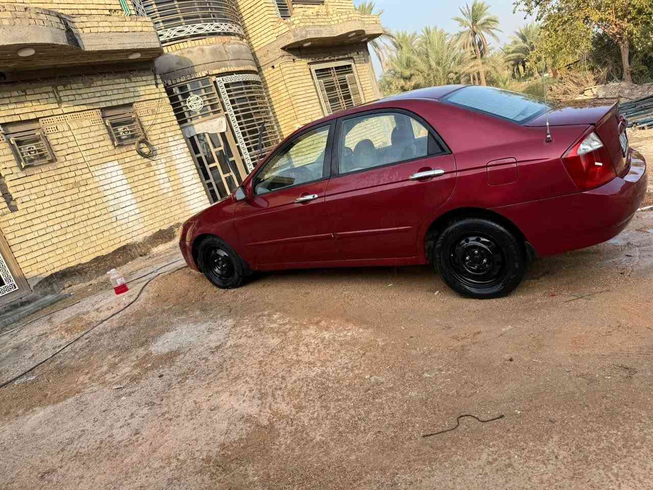 سياره سبكترا للبيع موديل 2006 سياره نضيفه كير ومحرك لوز تبريد شغال مكينه 2000 مكانه كربلاء  ممتواجد ع الفيس *********** السعر 70 وبيه مجال بسيط حك الجيه
