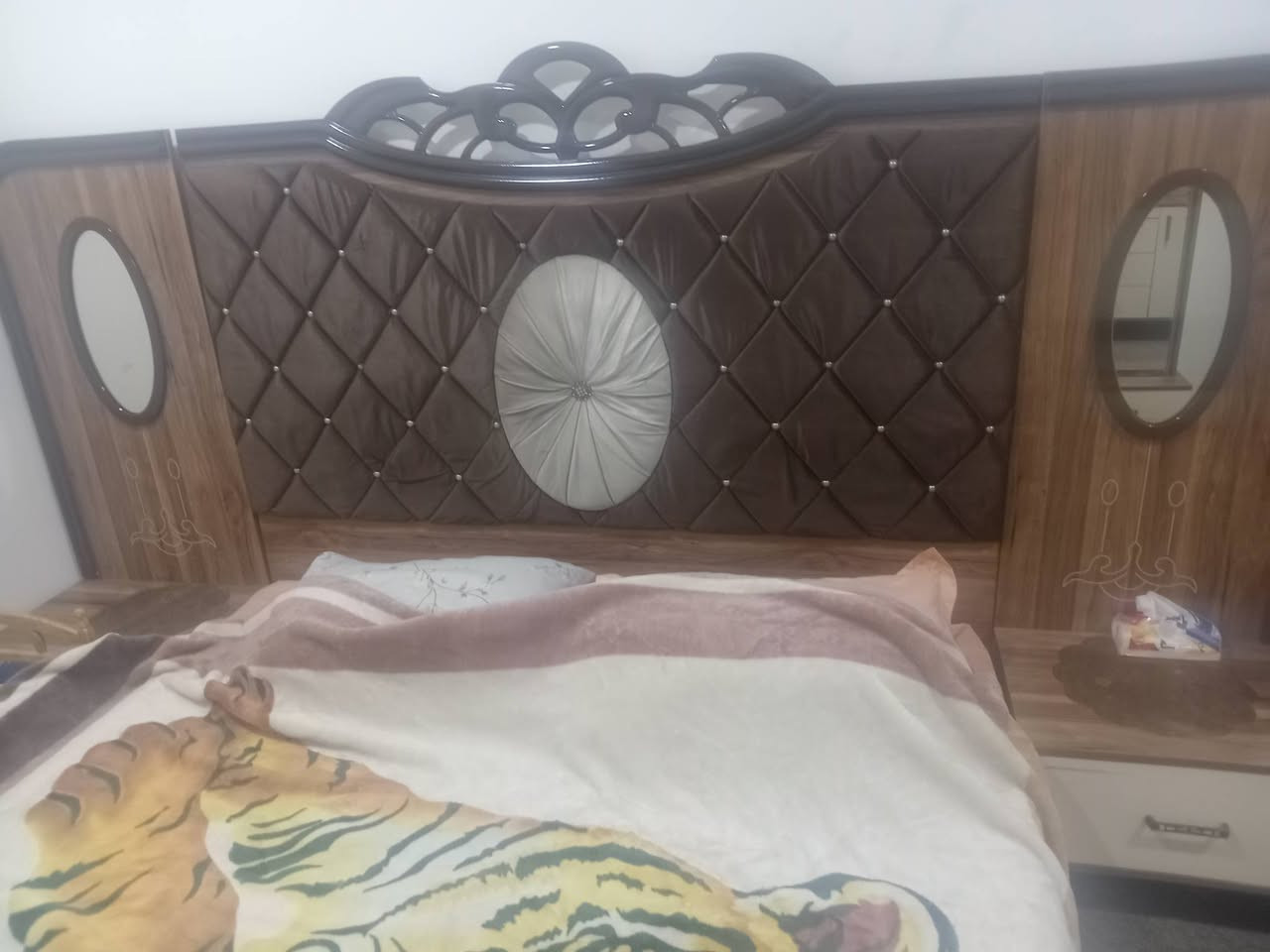 سلام عليكم غرفه  تركيه
نظيفه كلش اخت جديد تعال شوف بعينك


**إذا كنت صاحب هذا الإعلان وتريد حذفه لأي سبب، رجاءا أرسل رسالة إلى الدعم الفني**