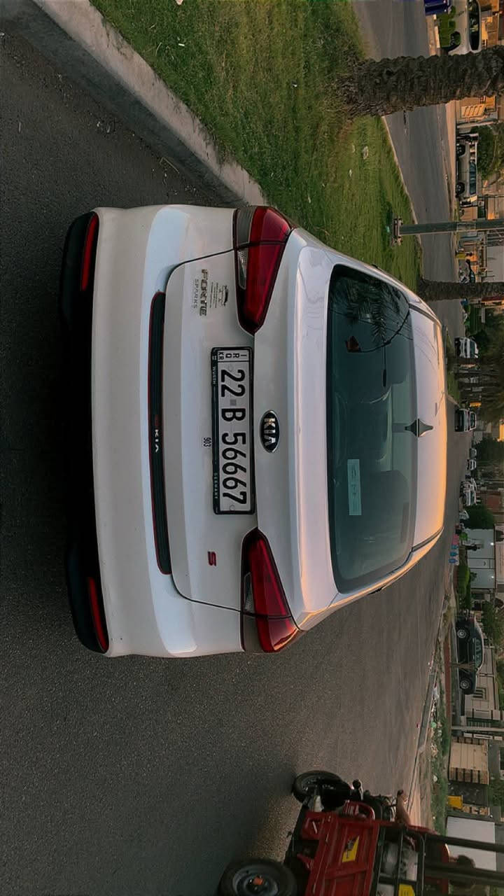 السلام عليكم 
كيا فورتي 2017 امريكي محرك2000 كير ايتي بيها 5 قطع ابيع حزام السعر 100وبيها مجال بغداد --***********--
