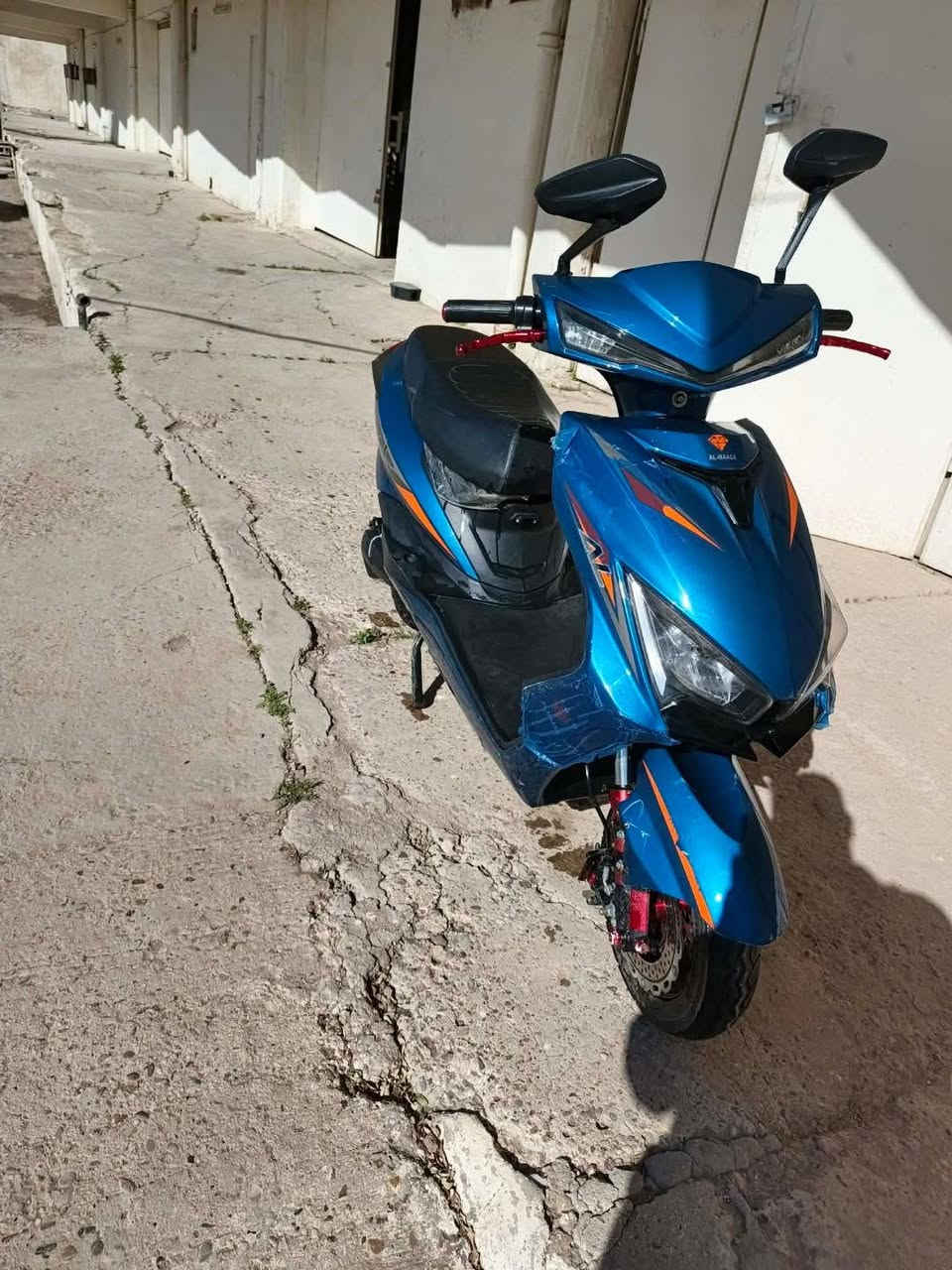 السلام عليكم دراجه الماسه نضيفه وكامله من كلشي 
***********
