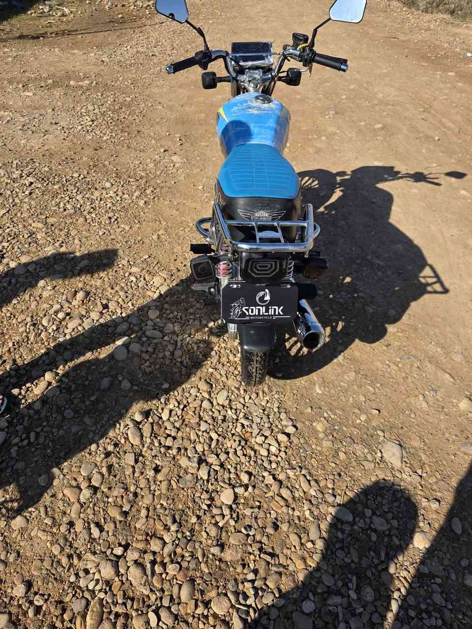 درجة سيفان موديل 25درجة ستعمال شهر بعده بجيس السعر 825وبيه مجال مكان الدراجه الحديد ***********
