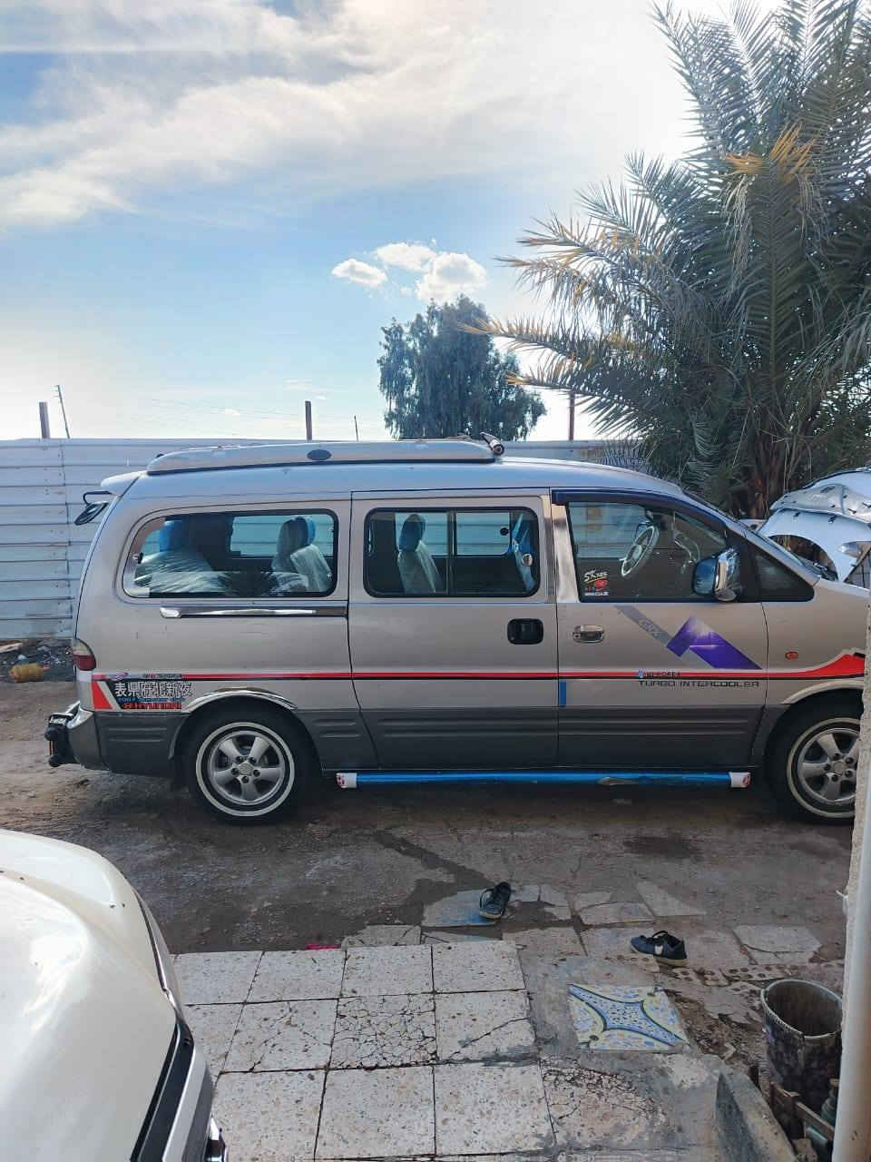 سلام عليكم للبيع ستاركس موديل 2007 رقم بابل دولي بسمي كير محرك اكسل شواصي جدد محرك مفتوح كير عادي كشر بلادي مكفول عنوان بغداد//***********///***********
