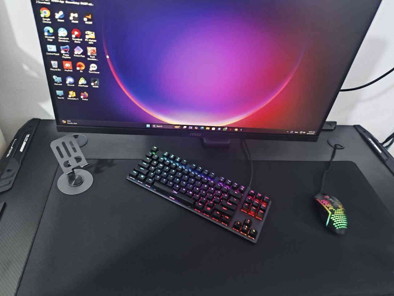 .
كيس
معالج intel core i5 جيل 14
مذربورد 760 msi 
رامات 8x2 (16)
بور سبلاي 850
كارت شاشة  msi 5060 RTX
SSD 1T 
تبريد مائي  3 فان 
شاشة msi HDR 200hz 
كيبورد ريد دراكون
ماوس ريد دراكون 
سماعات هايبر اكس 
فقط المكتوب للبيع
مستعمل شهر فقط

مع ستادن شاشة مجاني🟢

مكاني الانبار الفلوجة📍

وتساب ***********

السعر 1750
مليون وسبعميه وخمسين🤍
