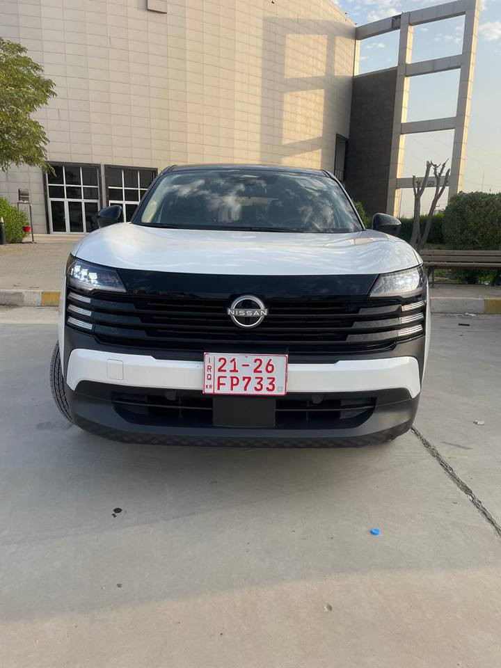 *تحية طيبة لجميع المتابعين*
السعر * 180 ورقة بيها مجال 
نيسان  كيكس موديل 2025. 
مواصفات SV. 
اللون ابيض وسقف اسود بلادي . 
السيارة ماشية 5 الاف ميل. 
المحرك 2000 اربعة سلندر. 
رقم الشاصي موجود مع الصور 

*المواصفات
*بصمة أبواب
*بصمة تشغيل
*شاشة كبيرة آيباد
*شاحن واير ليس
*كامره خلفية وأمامية 
*حساسات خلفية 
*رادار امامي (تحديد مسار)
*رادار جانبي (نقطة عمياء)
*رادار خلفي (تحذير من الاصطدام)
*هاند بريك إلكتروني
*فول تحكمات في المقود
*نظام AUTO HOLD 
AUTO START نظام*
AUTO STOP نظام*
ومواصفات اخرى كثيرة. 

الضرر
بدون صبغ
فقط pdr بسيط على جامرلغ امامي طرف سائق . 

السيارة كاتي تترقم
أربيل *سليمانية *دهوك. 

للاستفسار 
***********

مكان السيارة كركوك كركوك, العراق
