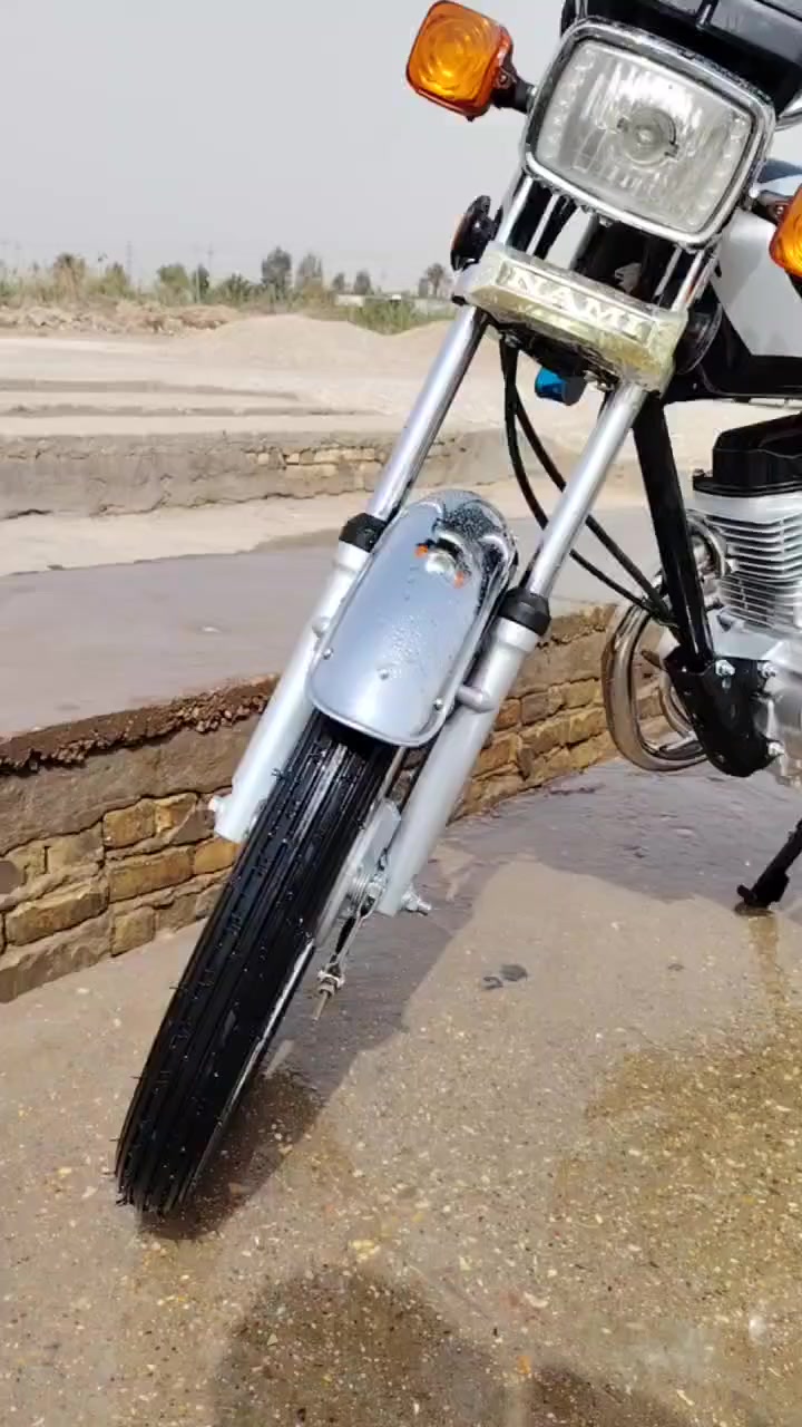 14 تعمير 26 مكينه ثالث تبديله دراجه شوفت عينك ترايك للبصره 900 وبيه شي قليل حك الجيه ***********
