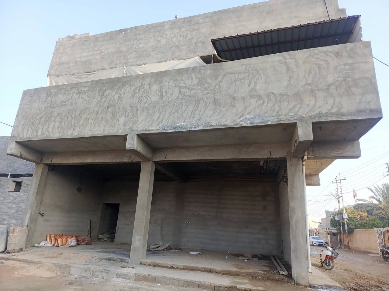 سلام عليكم
محلات + شقه للبيع ركن
الموقع صلاح الدين قضاء بلد حي الوحده خلف المدرسه الأهليه
جنس عقار كلك قدم معاملت تمليك
المساحه ١٠٠ متر
الواجهه ١٠ متر
النزال ١٠ متر
تحتوي الشقه على 
استقبال 
مطبخ 
صاله كبيره 
غرفه نوم 
صحيات 
للاستفسار الاتصال على الرقم التالي أو الخاص مفتوح 
***********
