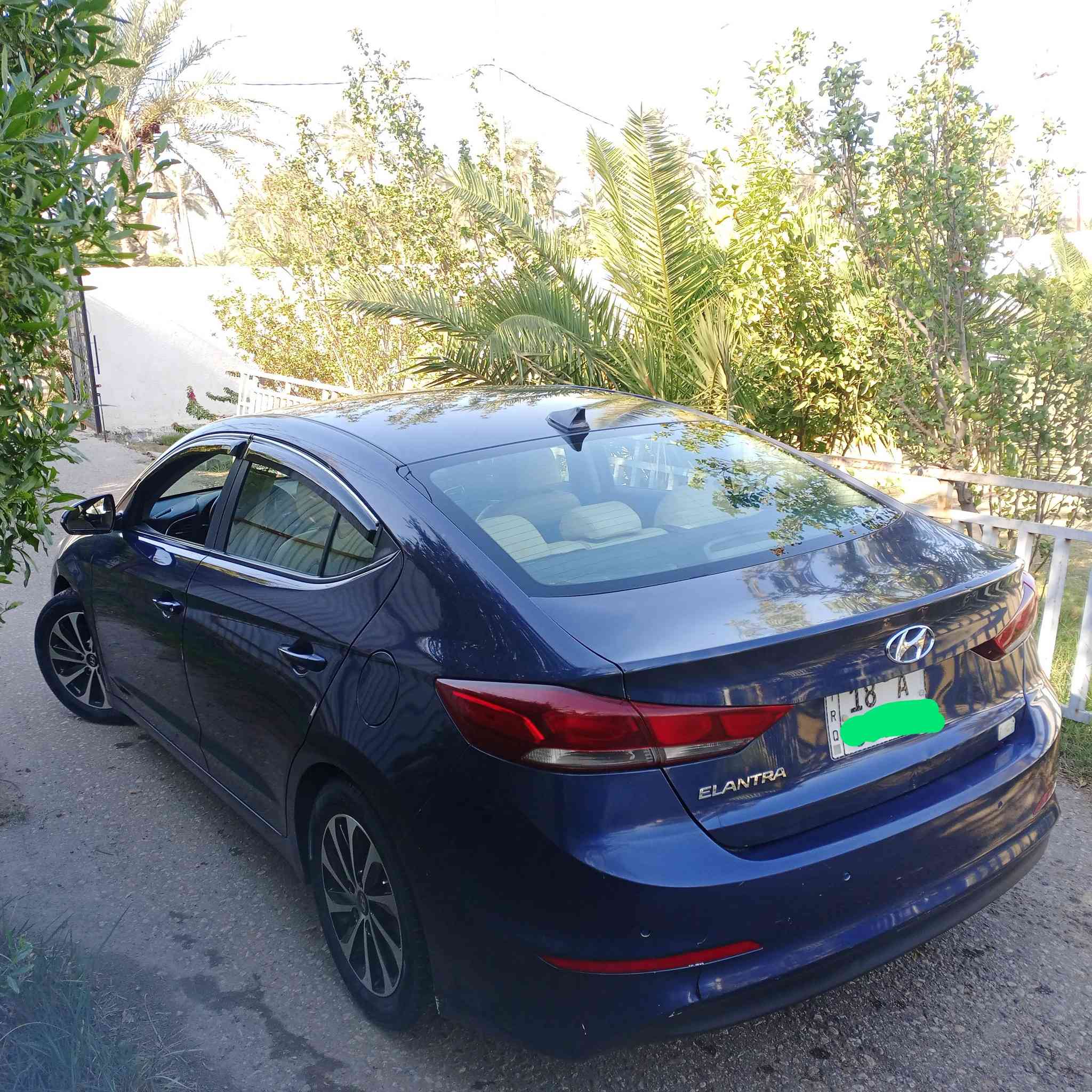 سلام عليكم ورحمه الله وبركاته 
النترا موديل 18 وارد كندي 
سياره حادثه كلين دعاميه خلفيه فقط ولباقي كفاله 
صور سونار مرفقه ومع صور 
نص مواصفات 
شاشه 
كشنات تدفئه 
ستيرن تدفئه 
اشاير بل مري 
ماشيه 145
مكينه الفين دوش شرط ما مفتوحة 
رقم بابل انكليزي بسمي تحويل ثاني يوم 
مكان بغداد قضاء المحموديه 
سعر 130 وبيه مجال بسيط 
الاستفسار 
***********
