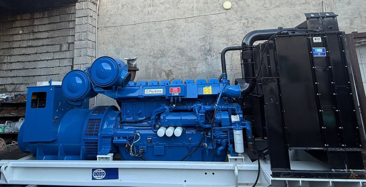 السلام عليكم 
بيركنز 4008 بريطاني 
ساعات العمل 83 ساعه فقط 
‎بلادي مولد
‎حجم التوليد1100kva 
‎🔥اربيل صناعه جنوبيه فرع الاول
‎🚚يوجد توصيل الى جميع المحافظات وبضمان 🚚
‎ للاستفسار:
‎ابوعلي 
/***********
***********
