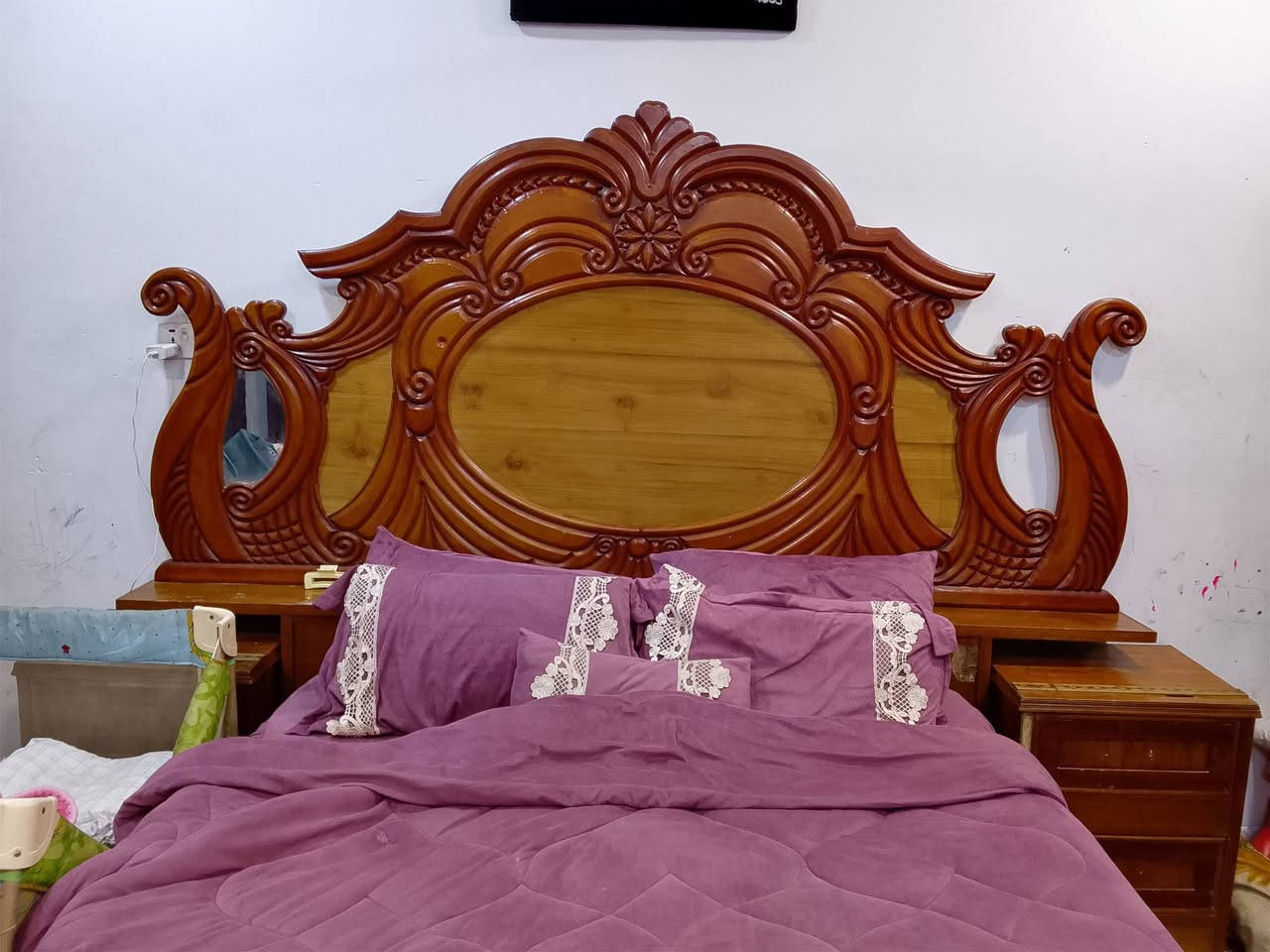 السلام عليكم غرفة صاج للبيع سلايد مضيفة مستعجل علبيع المكان الدورة رقم ***********
اريدها ٤٠٠ الف بيها مجال بسيط
