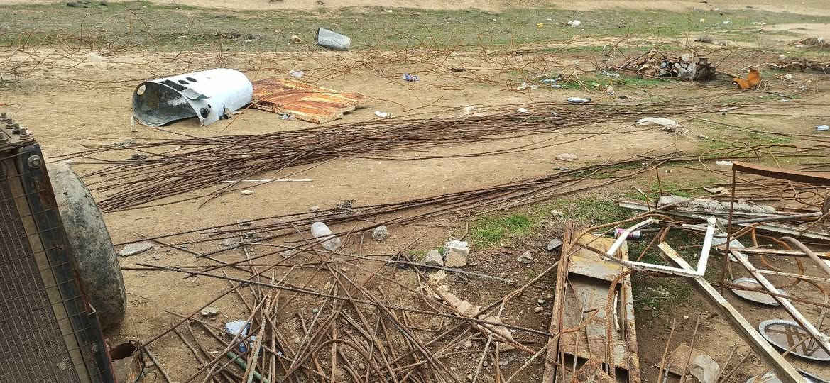 متوفر حديد 12متر 6 متر 4متر  العنوان ناحية الشورة قرية النعناعة قرب مول العيسى للتواصل ***********
