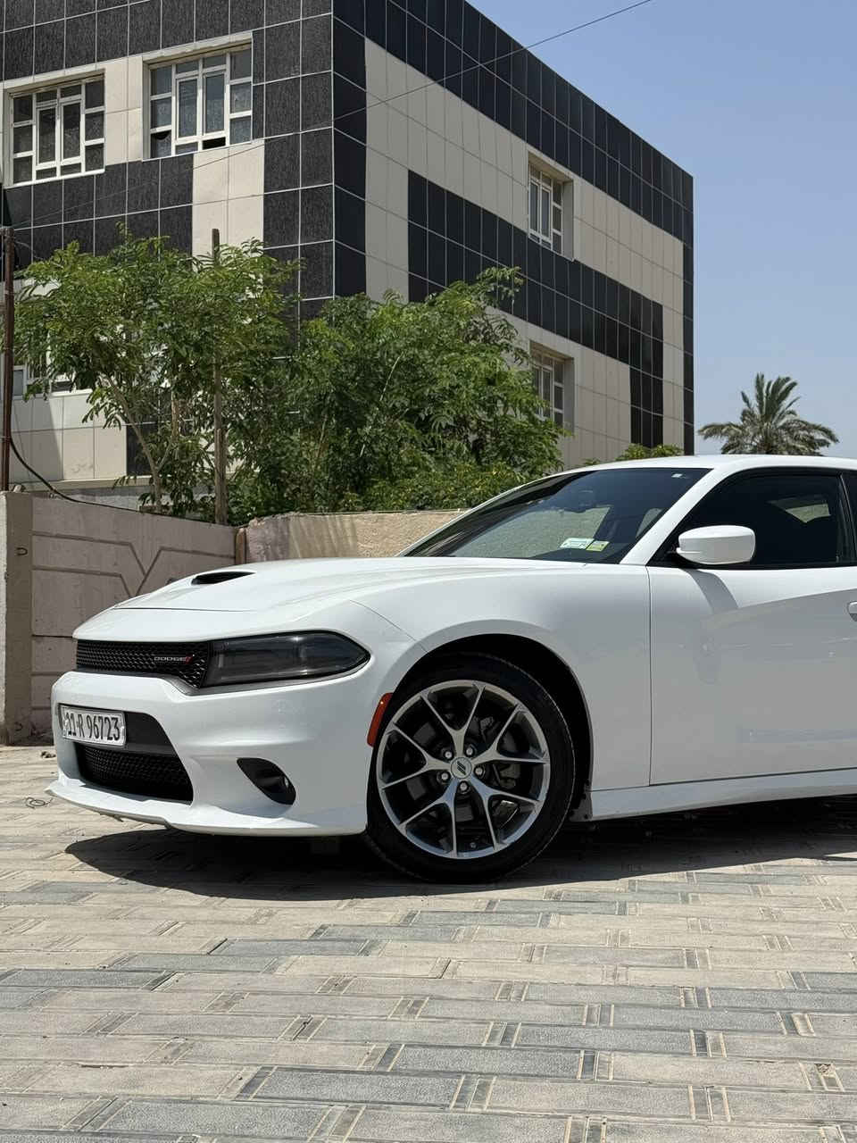 � للبيع دوج جارجر 2022 GT
ماشية: 55 ألف ميل

✅ حادث جداً بسيط (شبه كلين)

✅ بدون صبغ

✅ بدون ايرباك

✅ رقم بغداد – مشروع وطني – باسمي

المواصفات:

✔️ بصمة

✔️ كشنات كهرباء

✔️ وضعيات قيادة

✔️ ويل GT أصلي

السيارة نظيفة جداً وجديدة وما ناقصها أي شيء 🔥

💰 السعر: 24,000$ وبيه مجال

📍الموقع: بغداد – حي الجامعة

📞 للاستفسار: ***********
