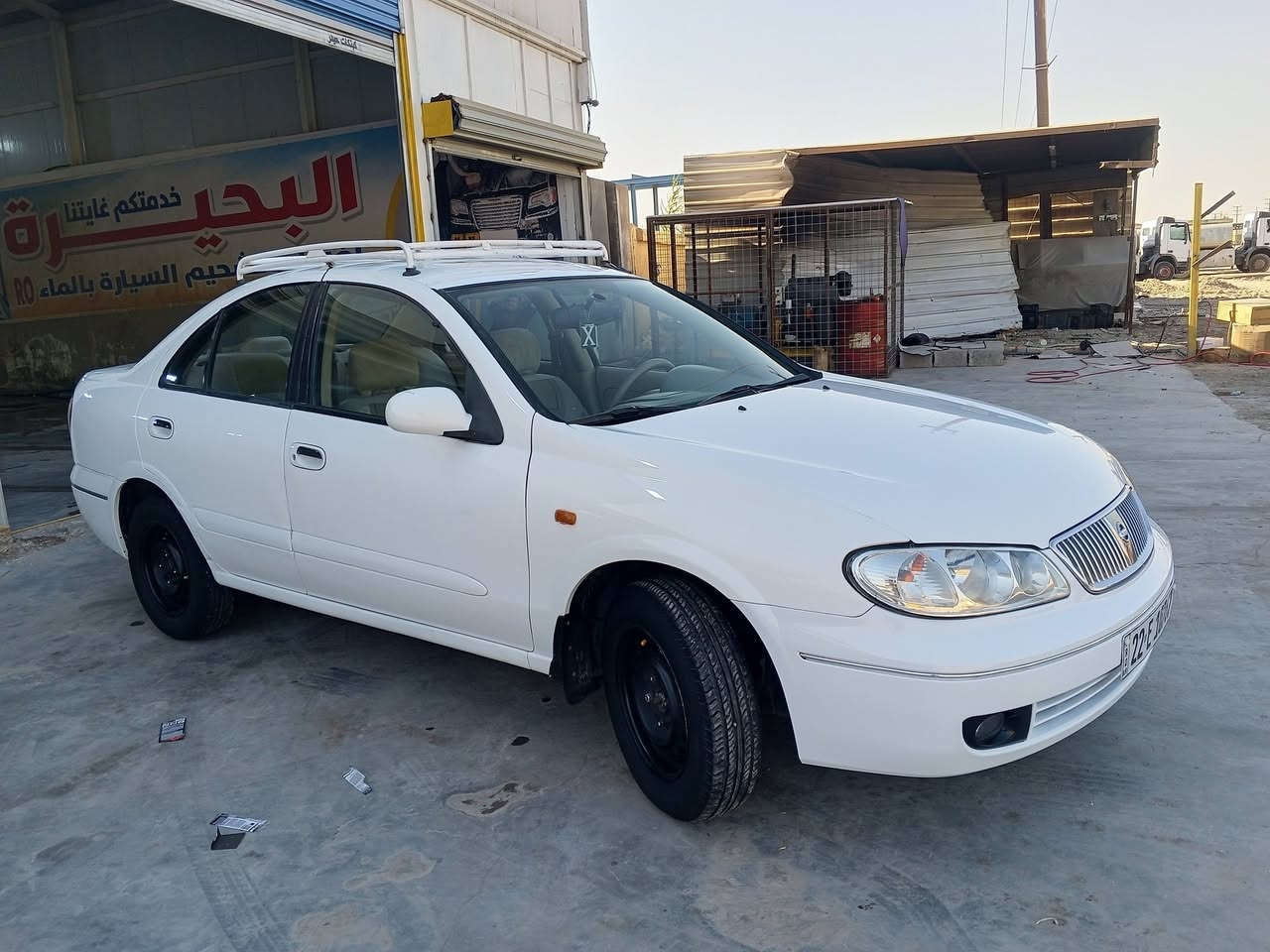 نيسان سني 2009 ياباني مكفوله
السعر 115 وبيها مجال المكان بغداد 
موبايل ***********
