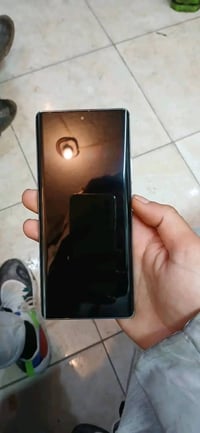 هوت 50 برو بلس • ٢٥٦/١٦ • بصمة بالشاشة