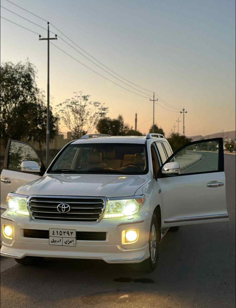 سياره لاندكرورز 2015 للبيع v8 Gxr
ماشيه 165حقيقي
مواصفات افطيم
كاميره خلفي 
حساس امامي خلفي
كشنات جلد
فتحة سلايد
كشن سايق كهرباء 
كشنات جلد
نقطه عمياء
محرك كير شرط 
شبر بارد باب الخلفي
كوبون بانزين
سياره ابسمي تريد تحويل وكاله اني حاضر

0750 768 6389
