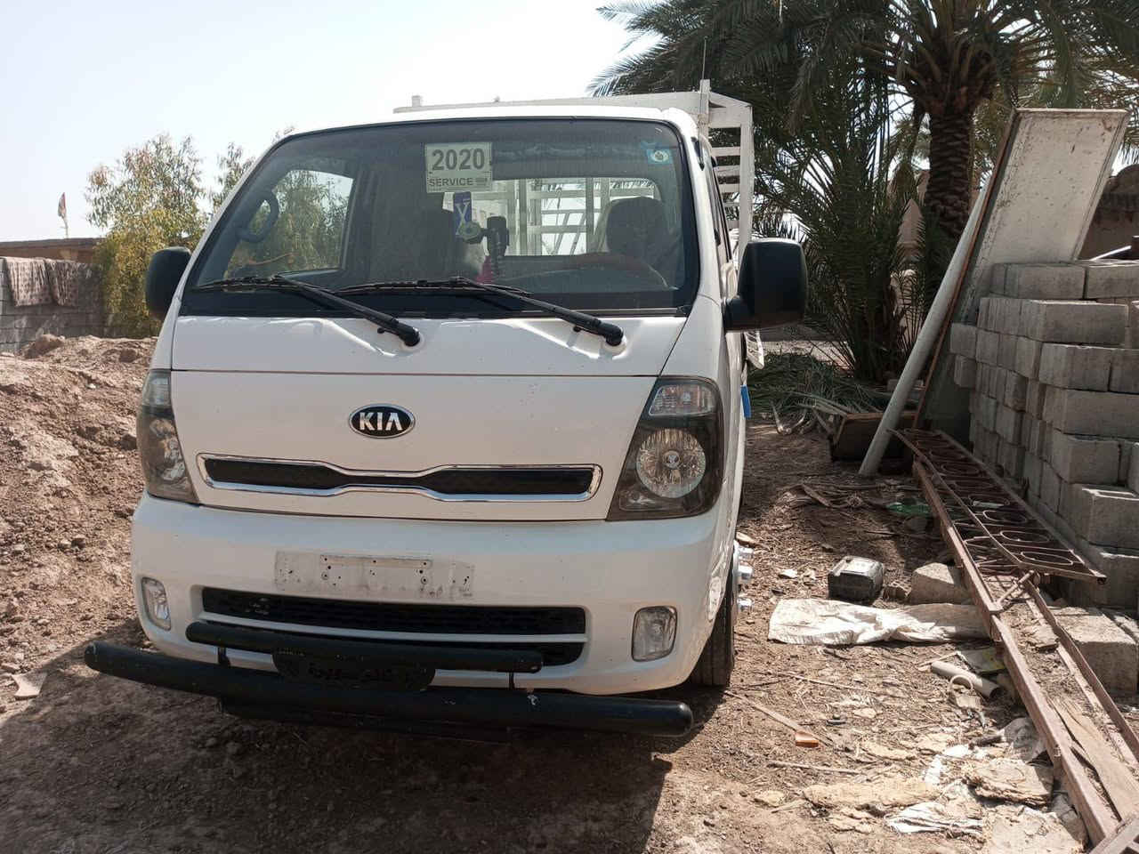 السلام عليكم عندي كيا فحل موديل 20 مقفوله كفاله عامه عرضها 152 وبيها مجال *********** انا مكلف بالنشر
