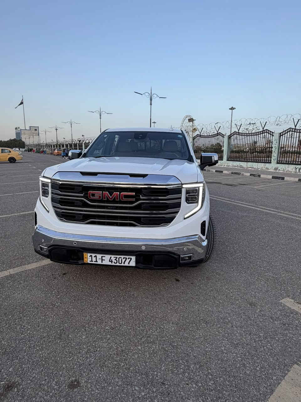 سيرا مديل 2024
مرقم شهدا بغداد كامل 

تبدل فقط بونيد وجاملغ 
مكينه 8 سلندل   /5/300
سعر 365$

لاتصال ***********
