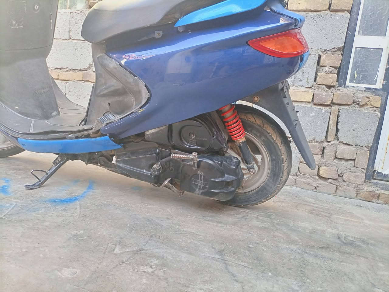 فراشة للبيع مستعجل ومكان درجة نجف حيدريه وسعر 400قفل ***********
